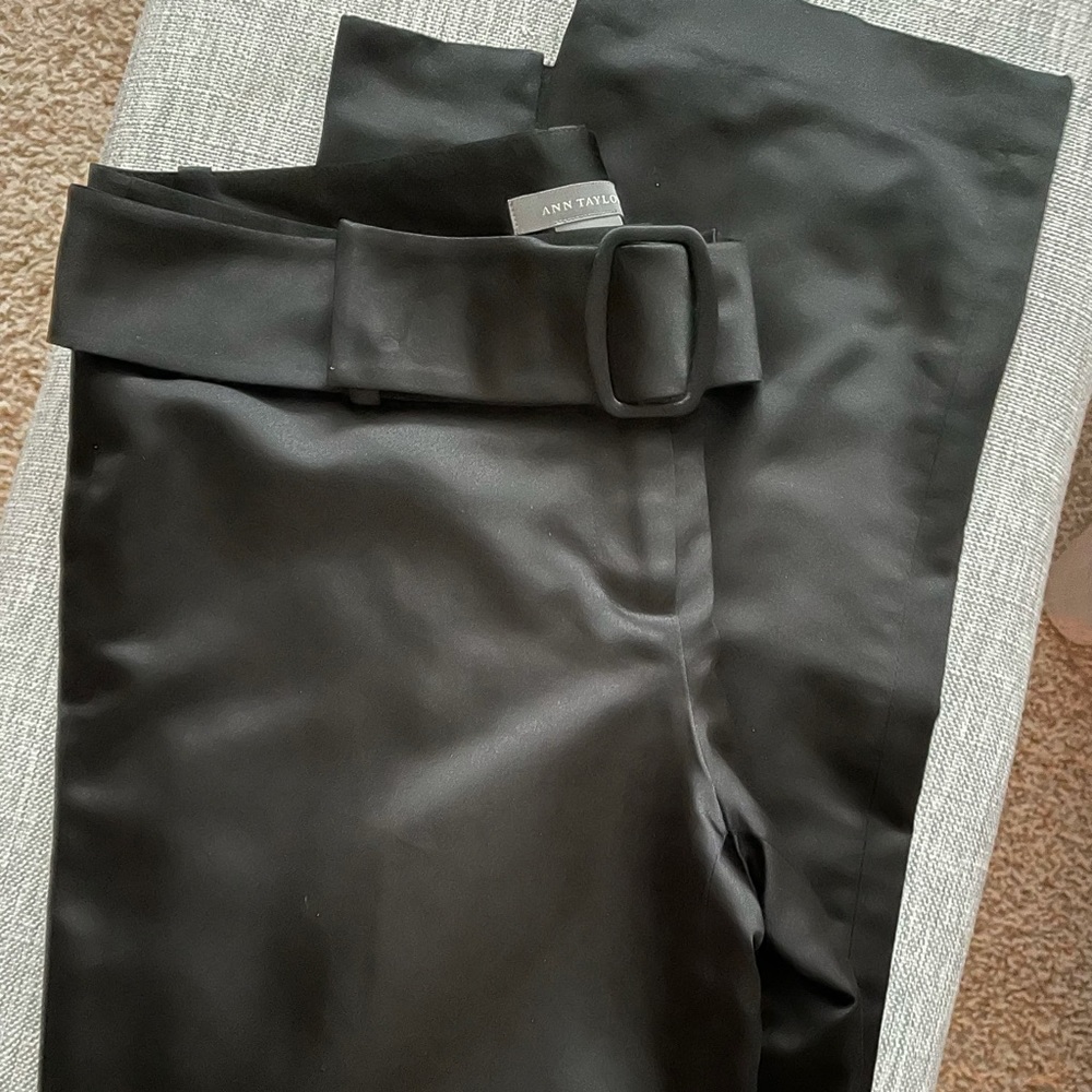 Ann Taylor Satin Dressy Pants - Black - Size 0